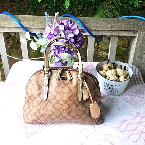 COACH PEYTON SIGNATURE CORA DOMED SATCHEL BAG IN BROWN & GOLD PRE-OWNED - Picture 1 of 16